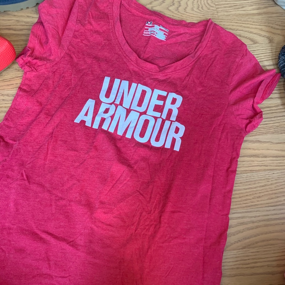 Pink small under armor shirt